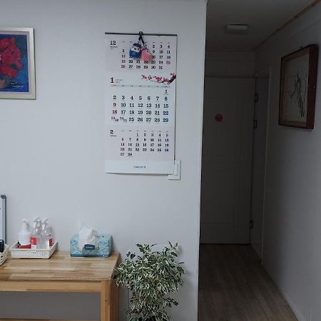 J&J Guesthouse جيونجو المظهر الخارجي الصورة